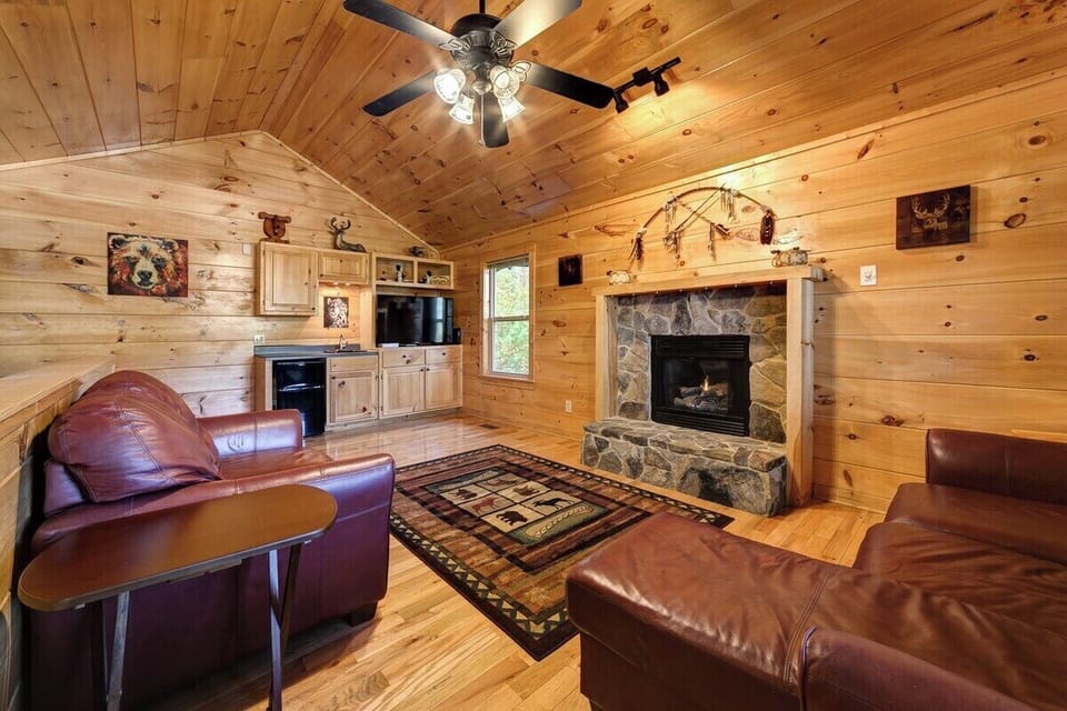 Upper Level Family Room and Kitchenette