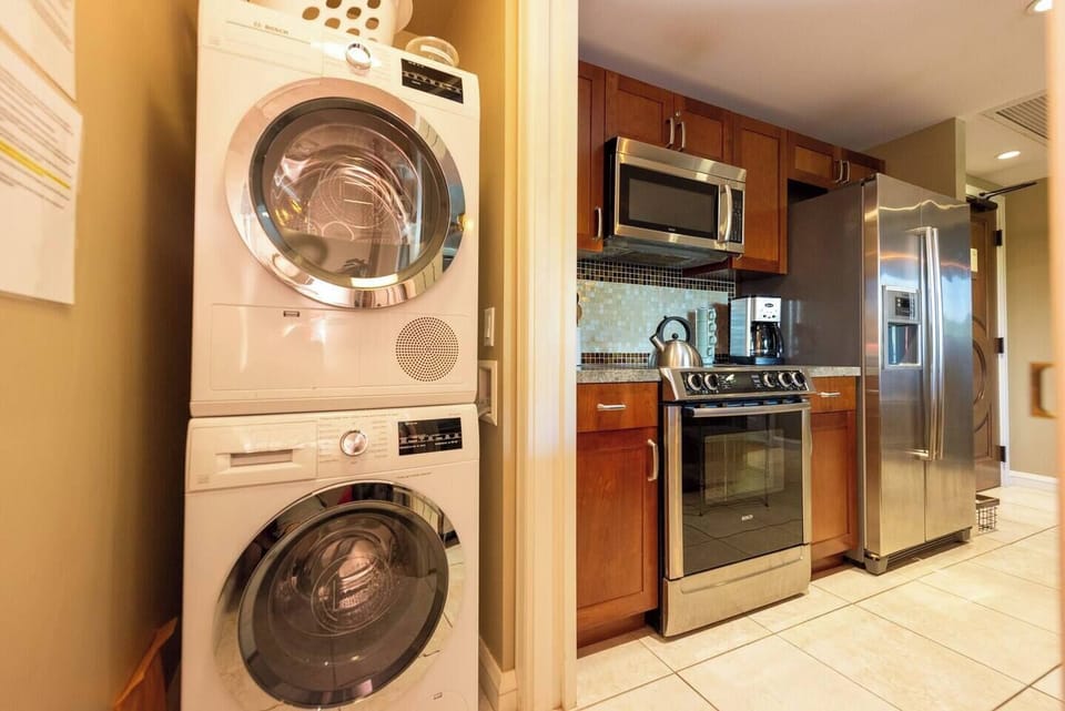 Stackable washer and dryer
