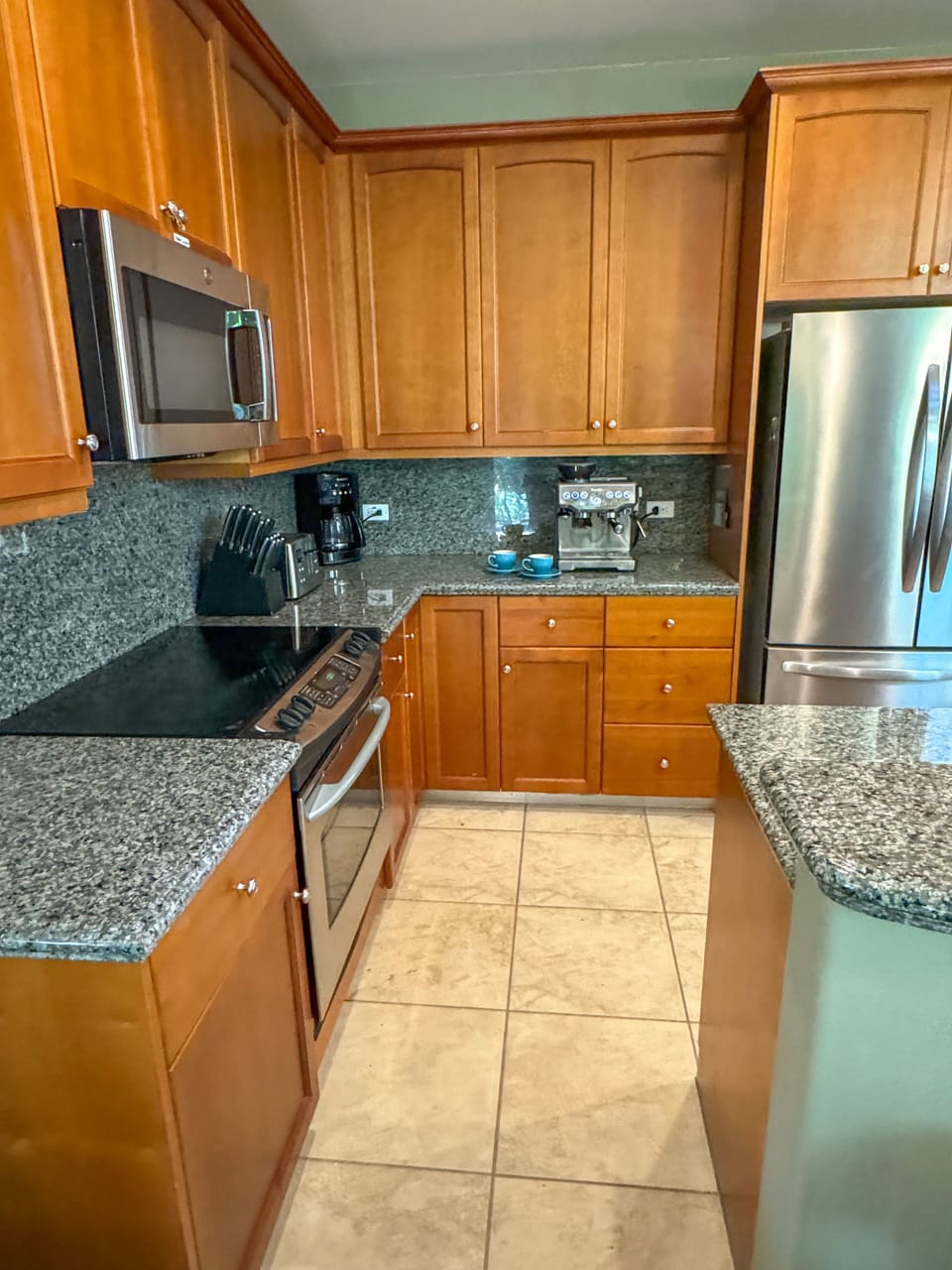 Breville Espresso Machine...save on that morning latte!