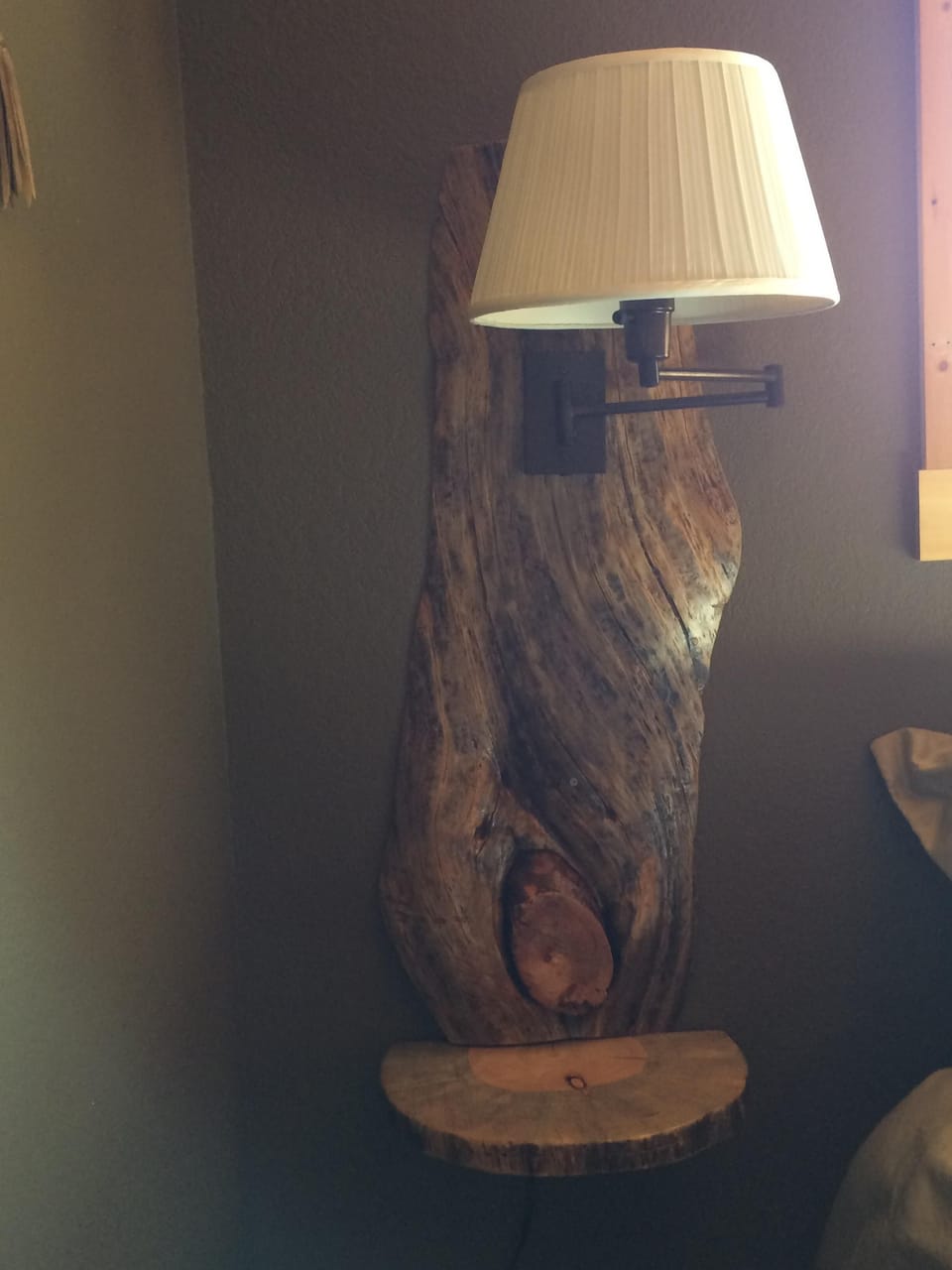 If you like to read in bed, here is your answer. 