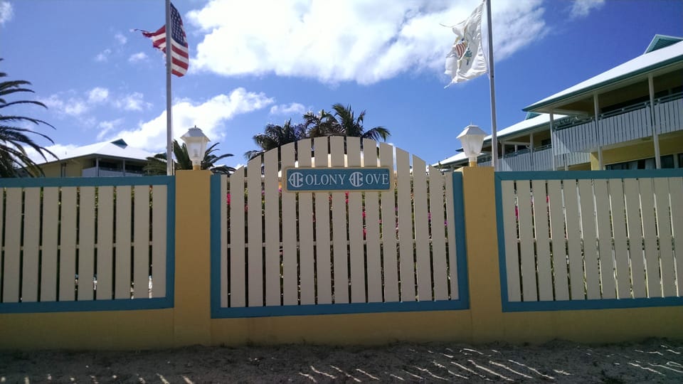 from beach to pool entrance