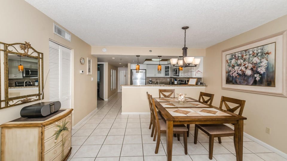Dining room looking towards kitchen