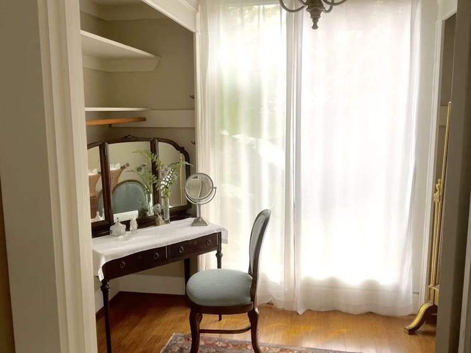 Make up and dressing area