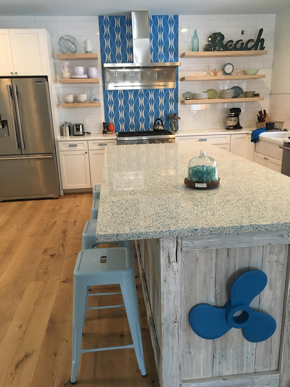 Kitchen Island.
