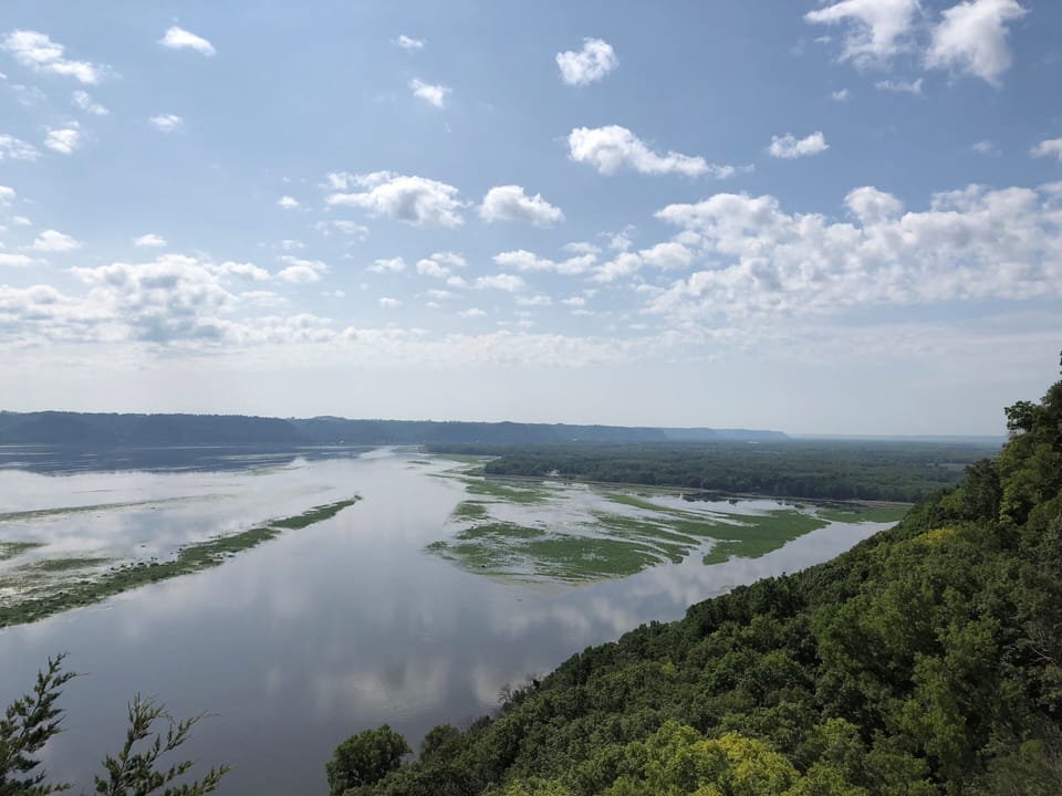 View from hike in Reno - https://bit.ly/2s64klU
