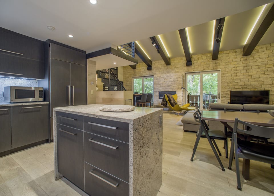 KITCHEN VIEW