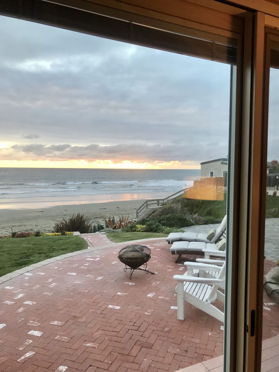 This is my favorite time of day, and I just cant capture it with a camera!