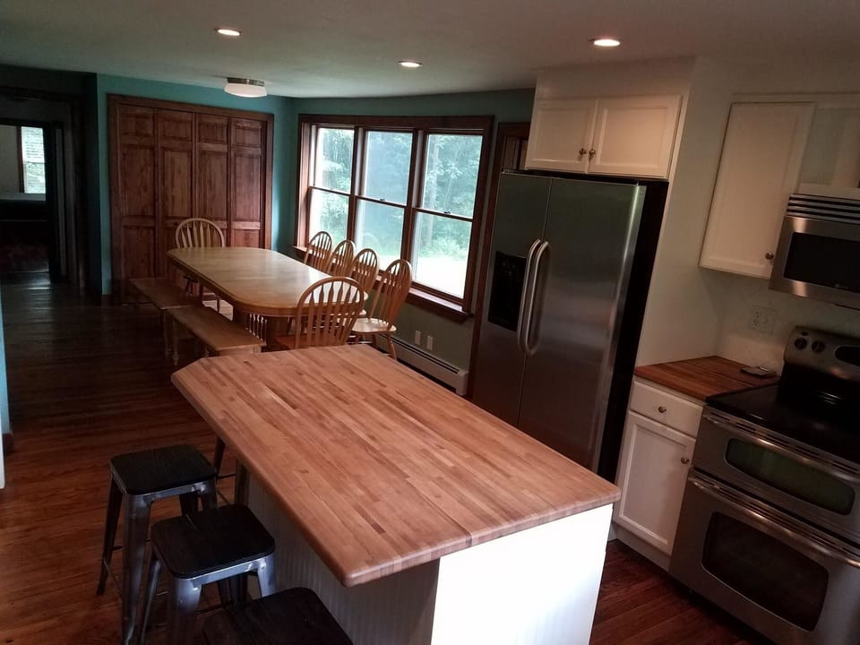 Kitchen Table seats 14, island seats 4. Ready for a master chef, or Vacationers.