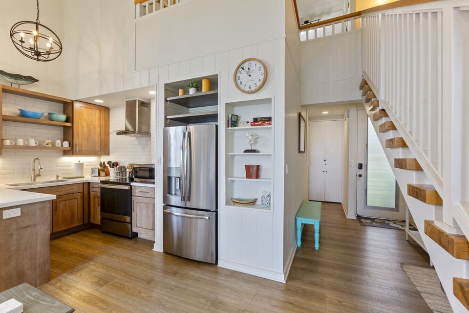 Kitchen/Entry