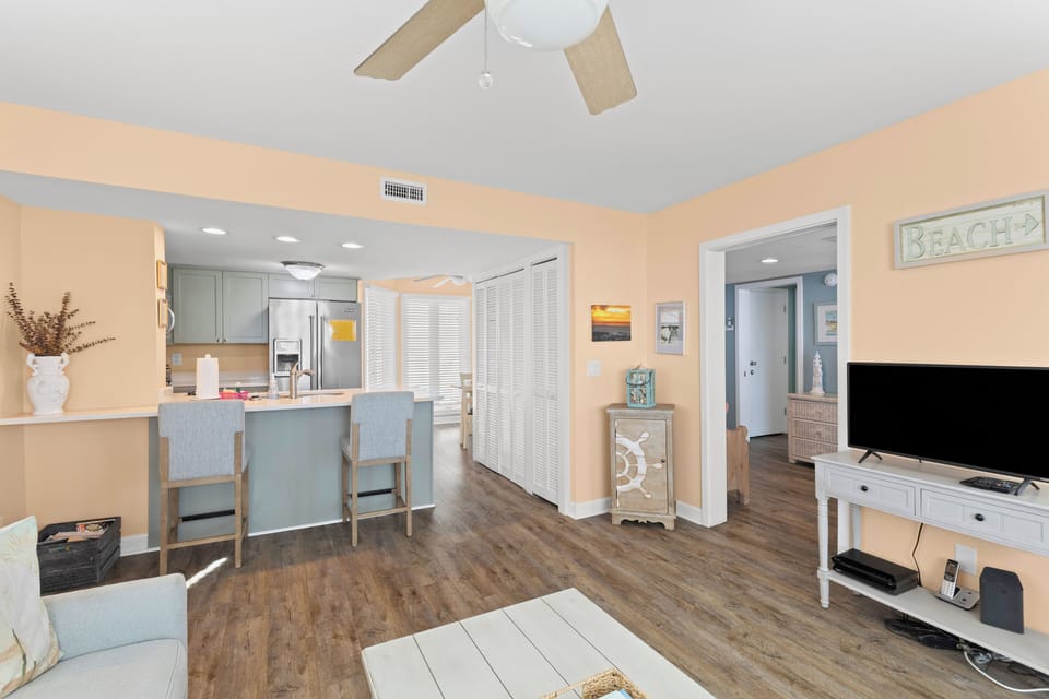 Port O Call B201, Isle of Palms, Oceanfront (10)