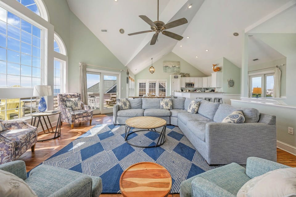Surf or Sound Realty - 785 - Loggerhead - Great Room -3