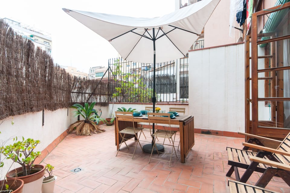 Another view of the terrace