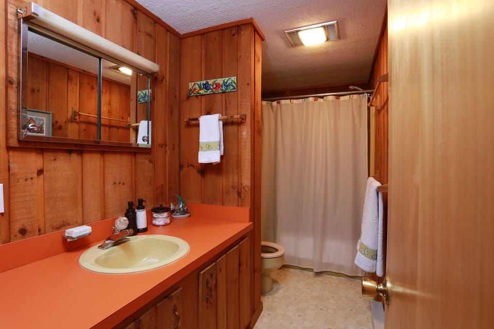 3rd floor bathroom