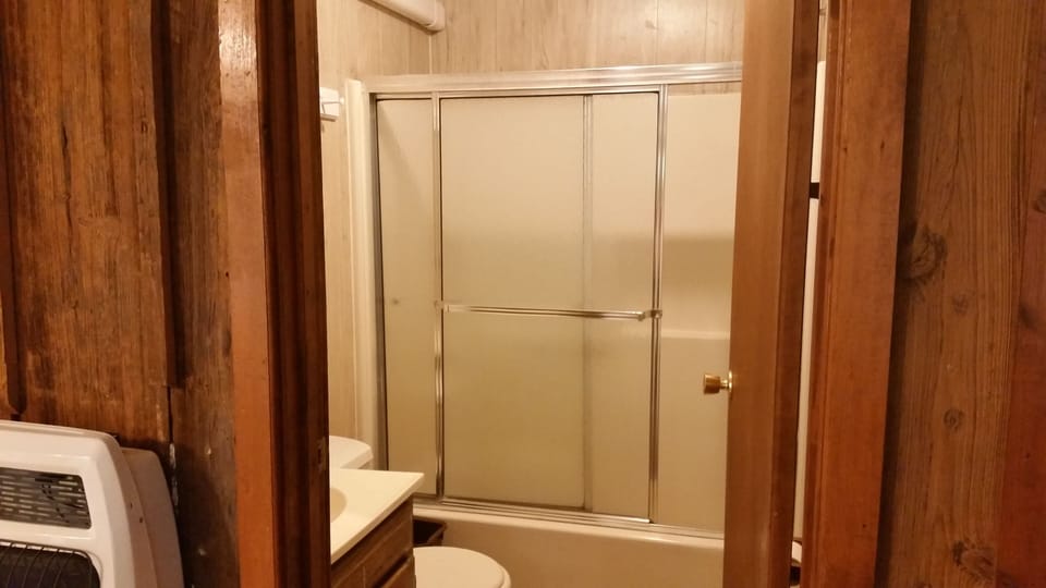 full bath on main floor
