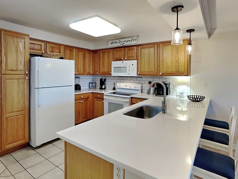 Full Kitchen