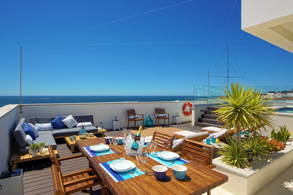 dinning area at roof top