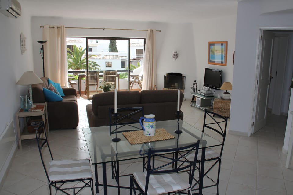 Living room and lounge