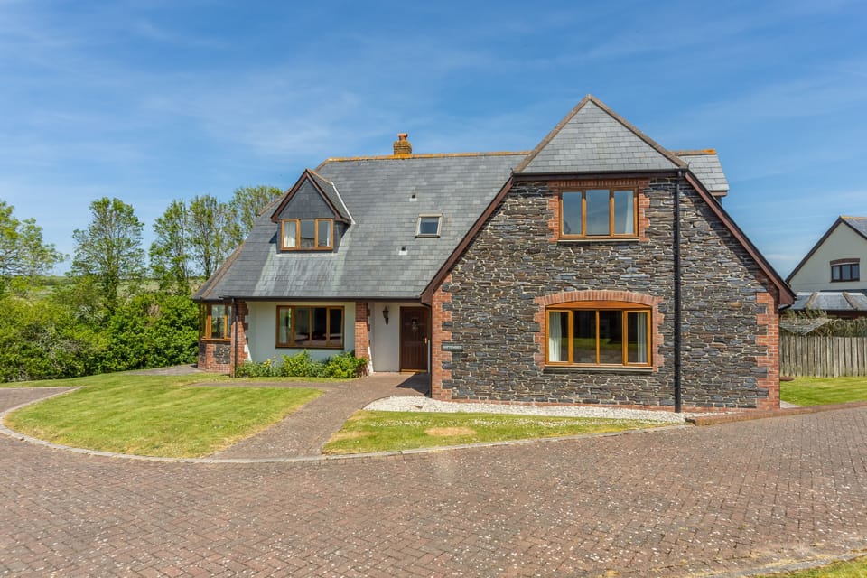 September boasts private off-road parking plus a separate garage
