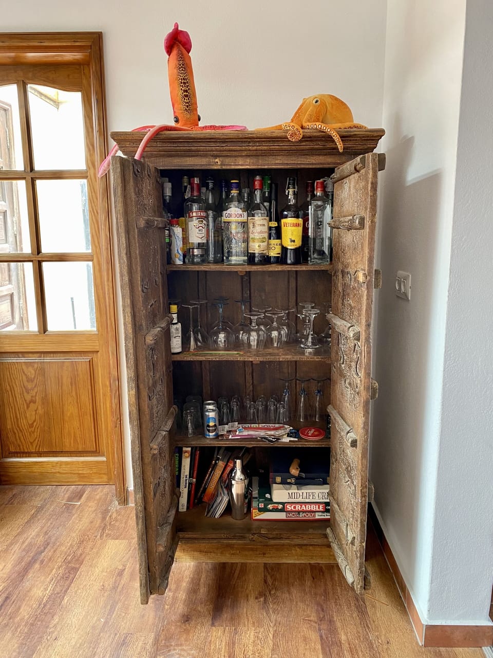 Honesty bar