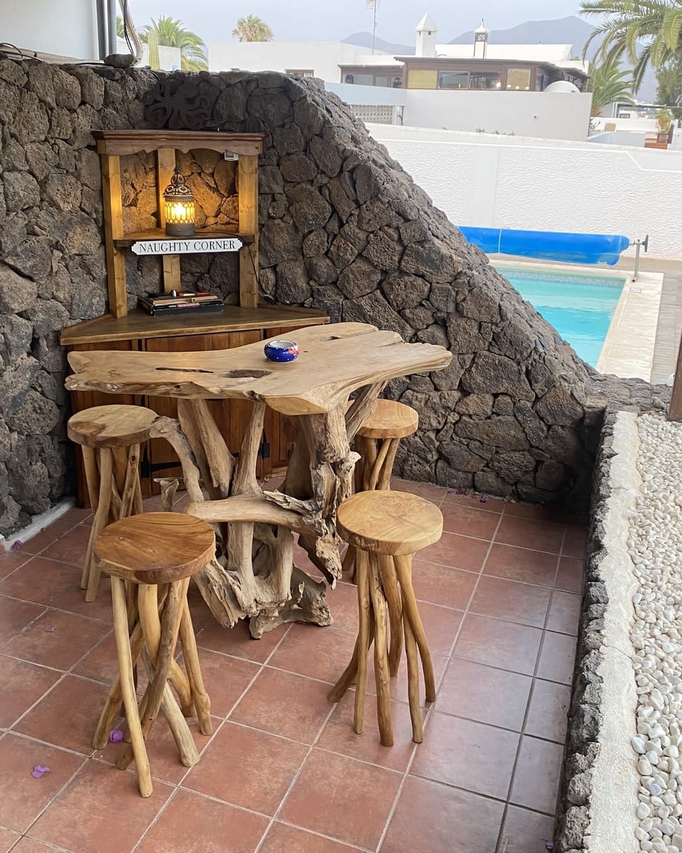Outdoor bar