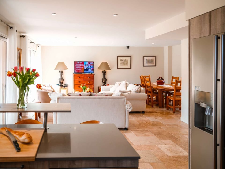 Living + dining area