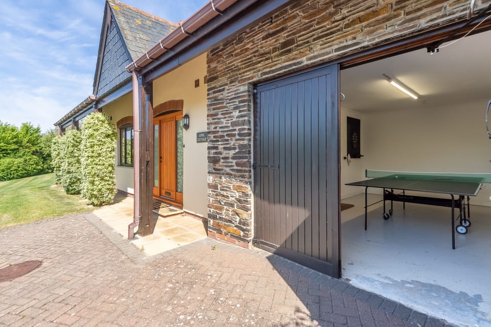 April Cottage, Polzeath. Entrance to games room