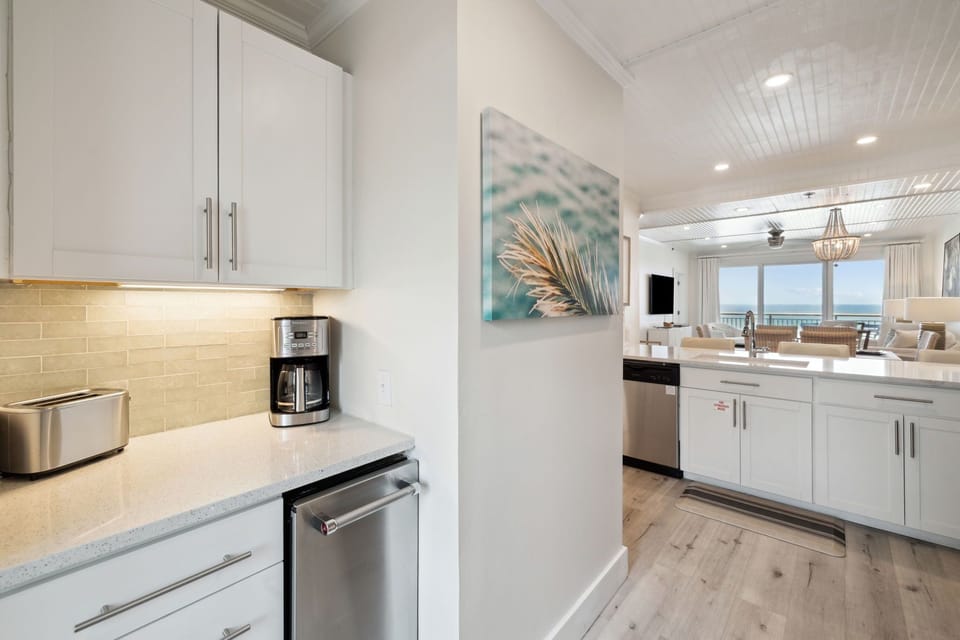 Coffee Bar with Built-In Ice Maker