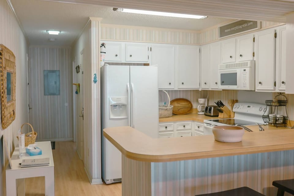 Fully stocked kitchen 