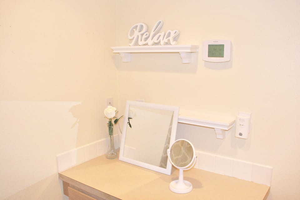 Vanity Area 