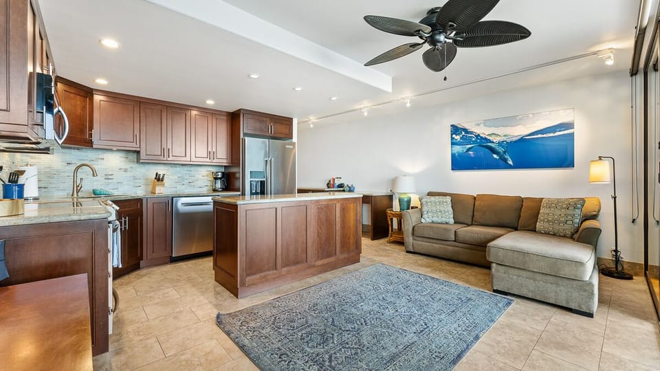 Spacious 1 bed 1 1/2 bath unit.