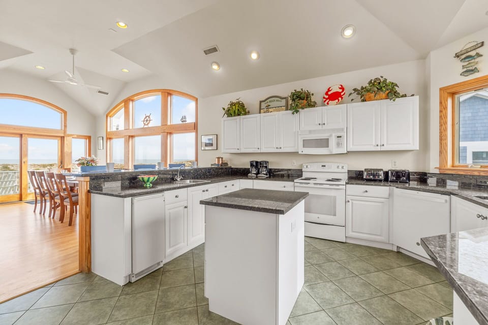 Surf or Sound Realty - 400 - Neptune's Nest - Kitchen -2
