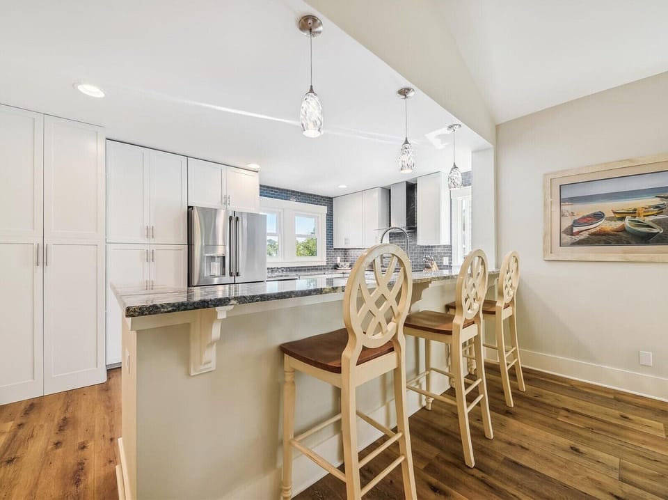 Kitchen with Breakfast Counter at 11 Beachside