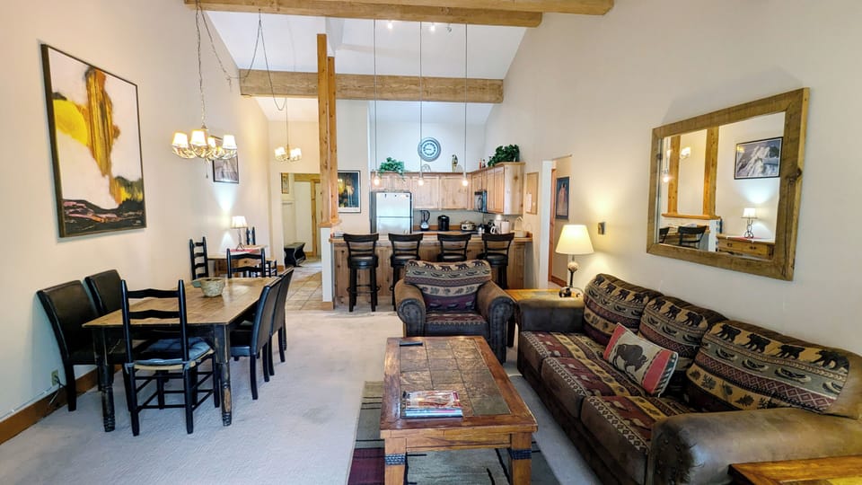 Beaver Creek West Condo O4 living room & kitchen
