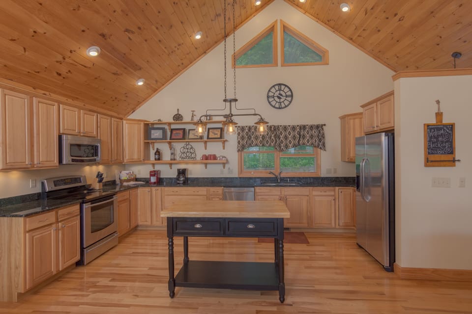 Chefs Kitchen, fully equipped.