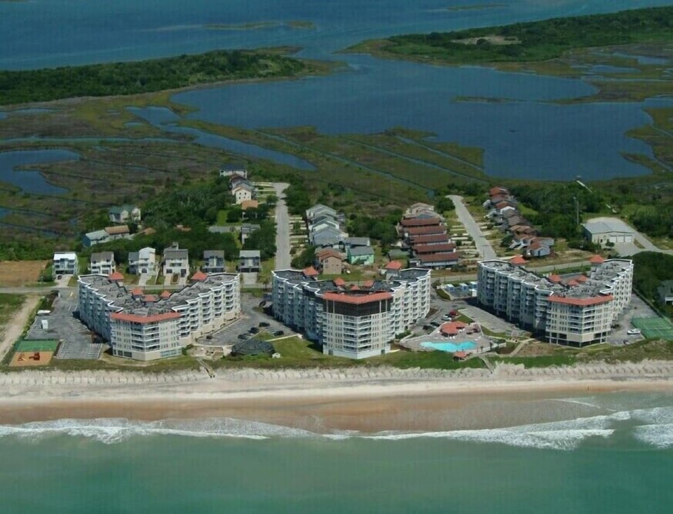 Aerial View of the St. Regis Complex.