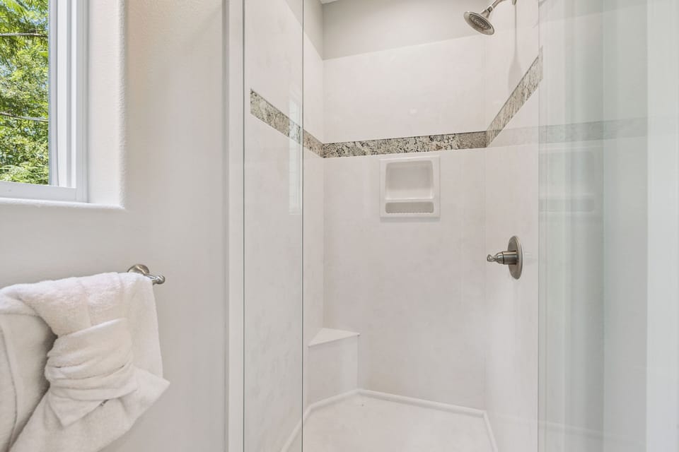 Beautiful, easily accessible showers