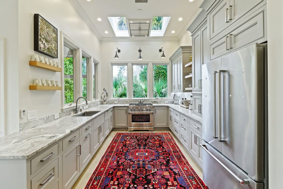 Fully Equipped Chef's Kitchen