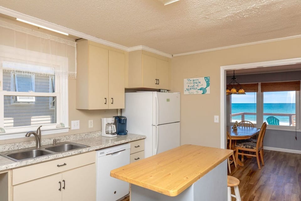 Kitchen II