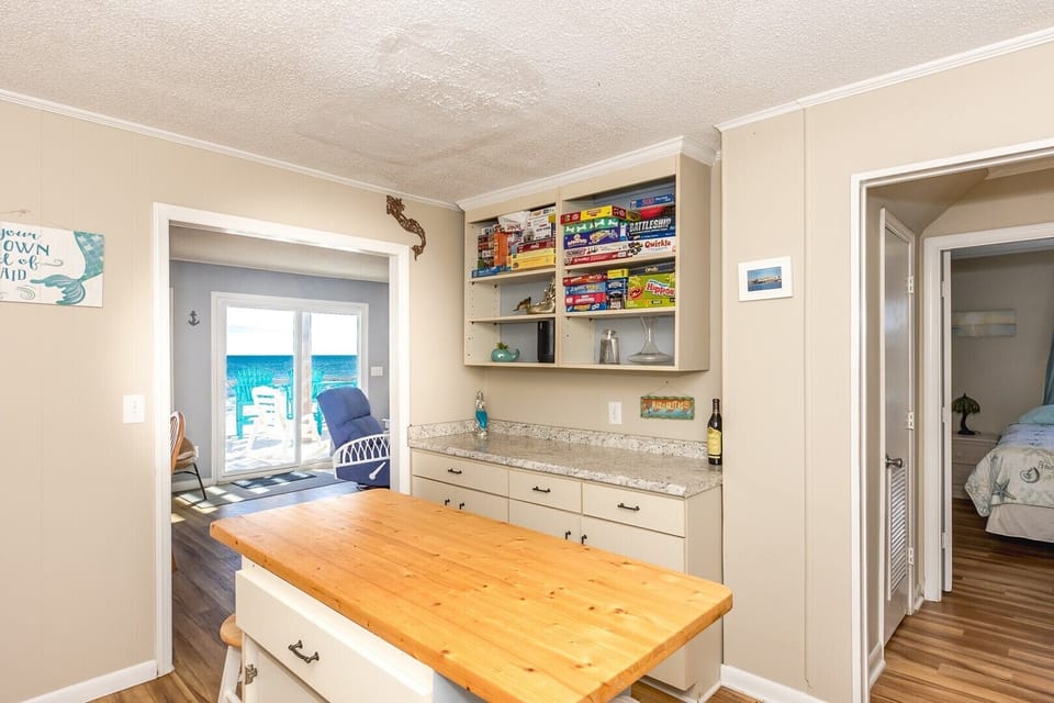 Kitchen III