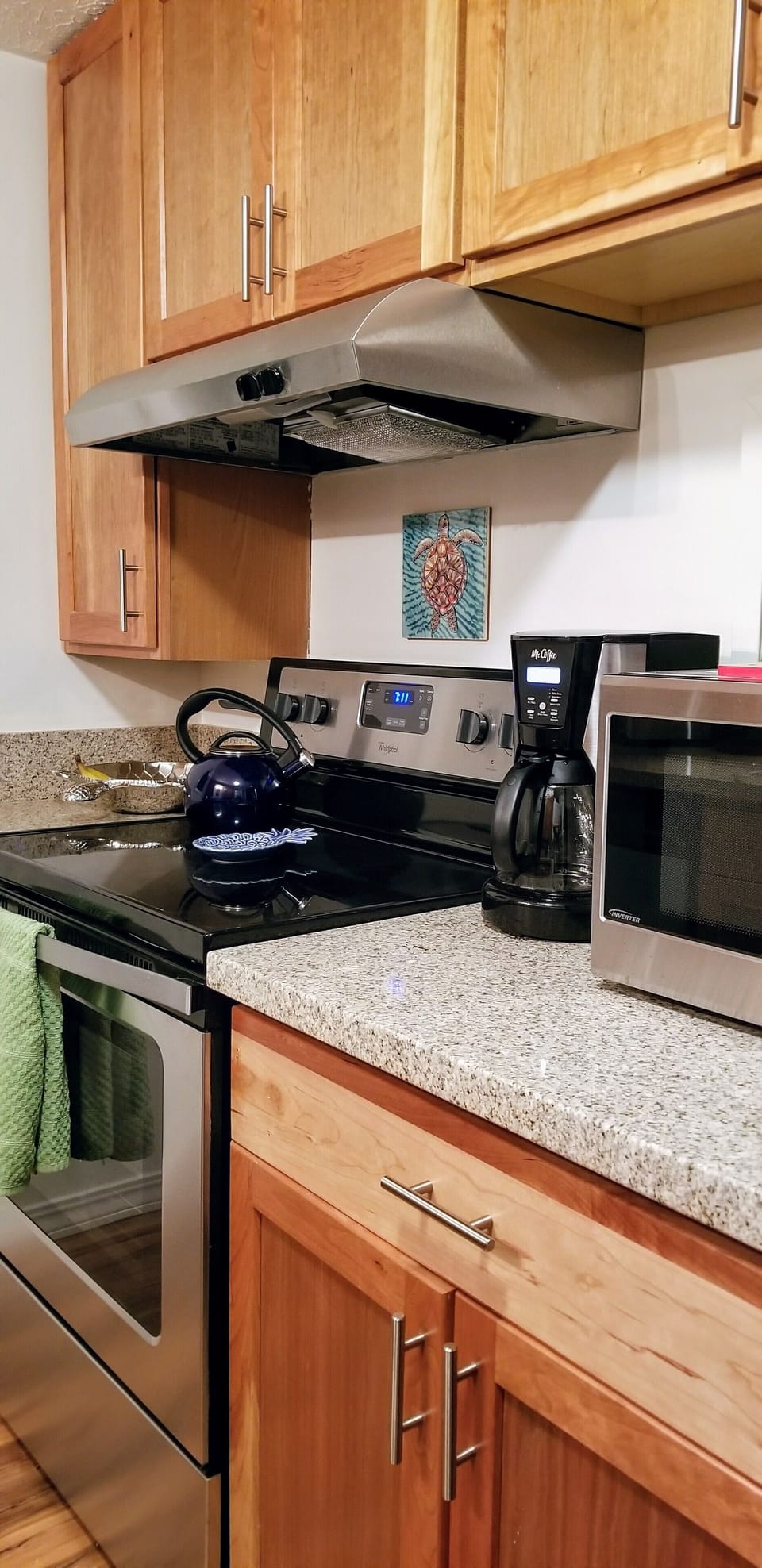 Fully equipped kitchen with all the necessities and more!