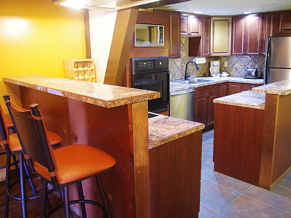 Well equipped, spacious kitchen
