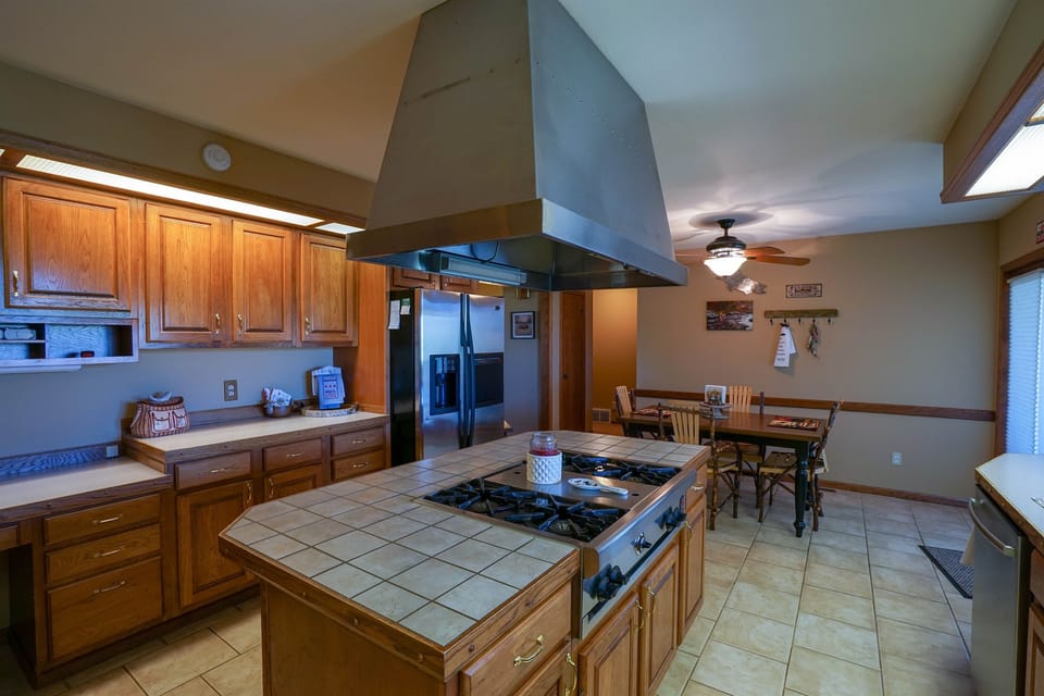 Kitchen, main floor