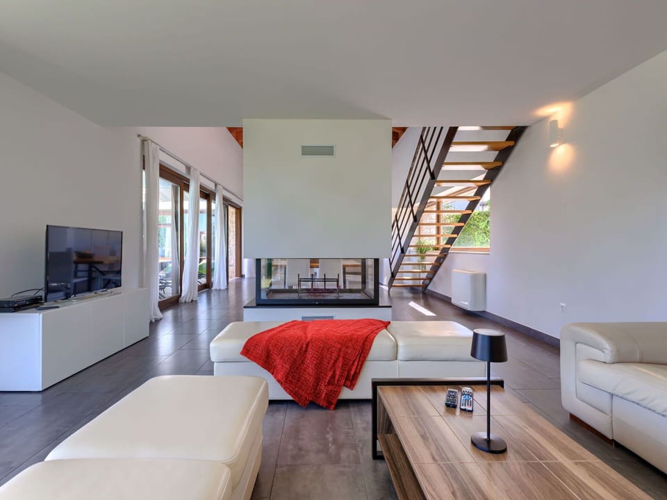 Furniture, Building, Comfort, Table, Television, Wood, Couch, Interior Design, House, Flooring