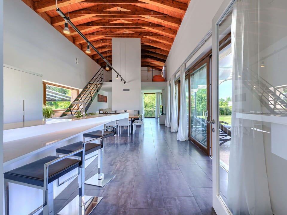 Property, Table, Furniture, Building, Wood, Interior Design, Hall, Flooring, Floor