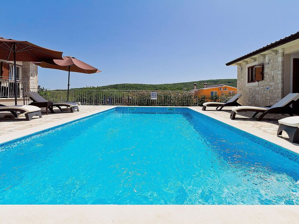 Swimming Pool, Property, House, Home, Real Estate, Building, Leisure, Azure, Water, Vacation
