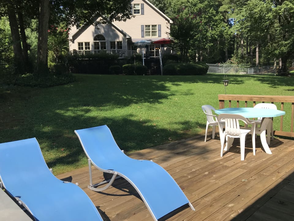 Lounge close to the water.
