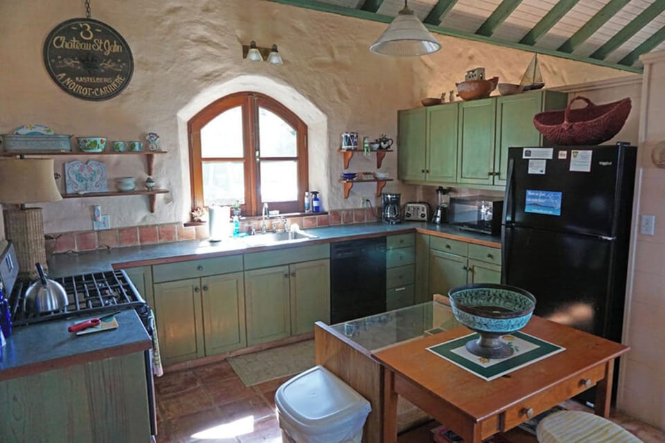 The kitchen at Orchid Knoll