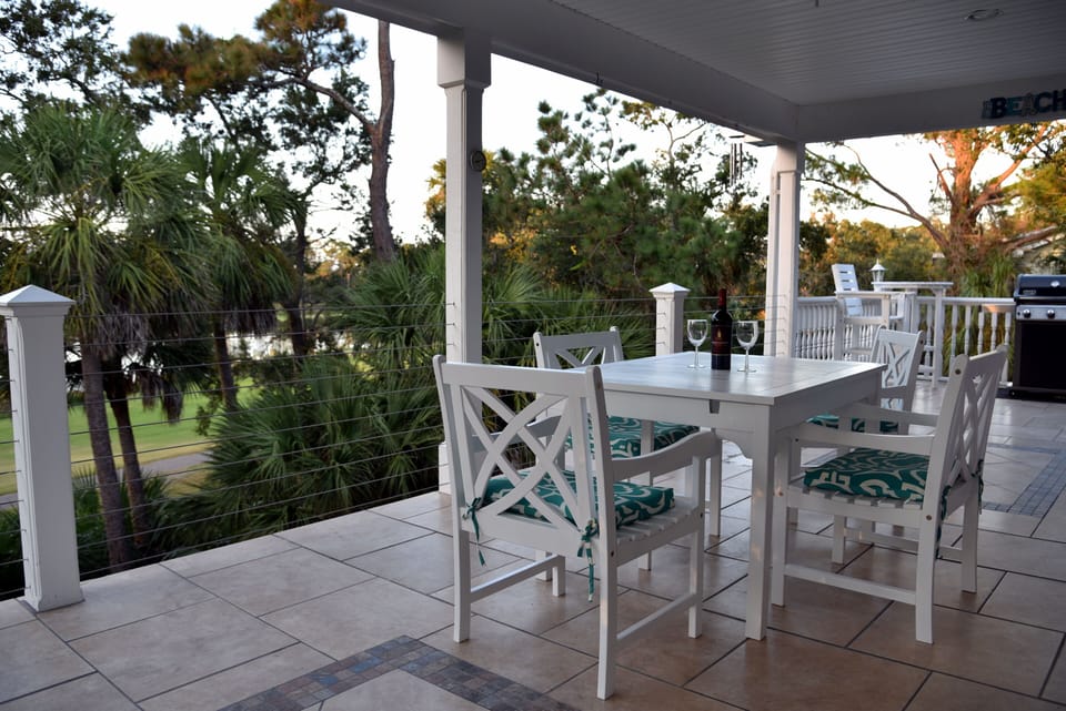 Outside dining with great views.