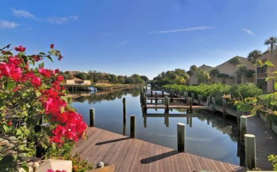 Private Boat Docks Available for Rent on Property