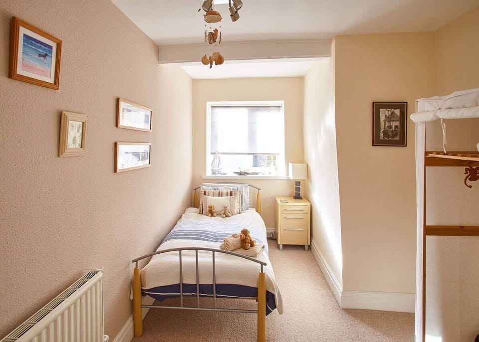 View Point Apartment, Port Mulgrave - Host & Stay